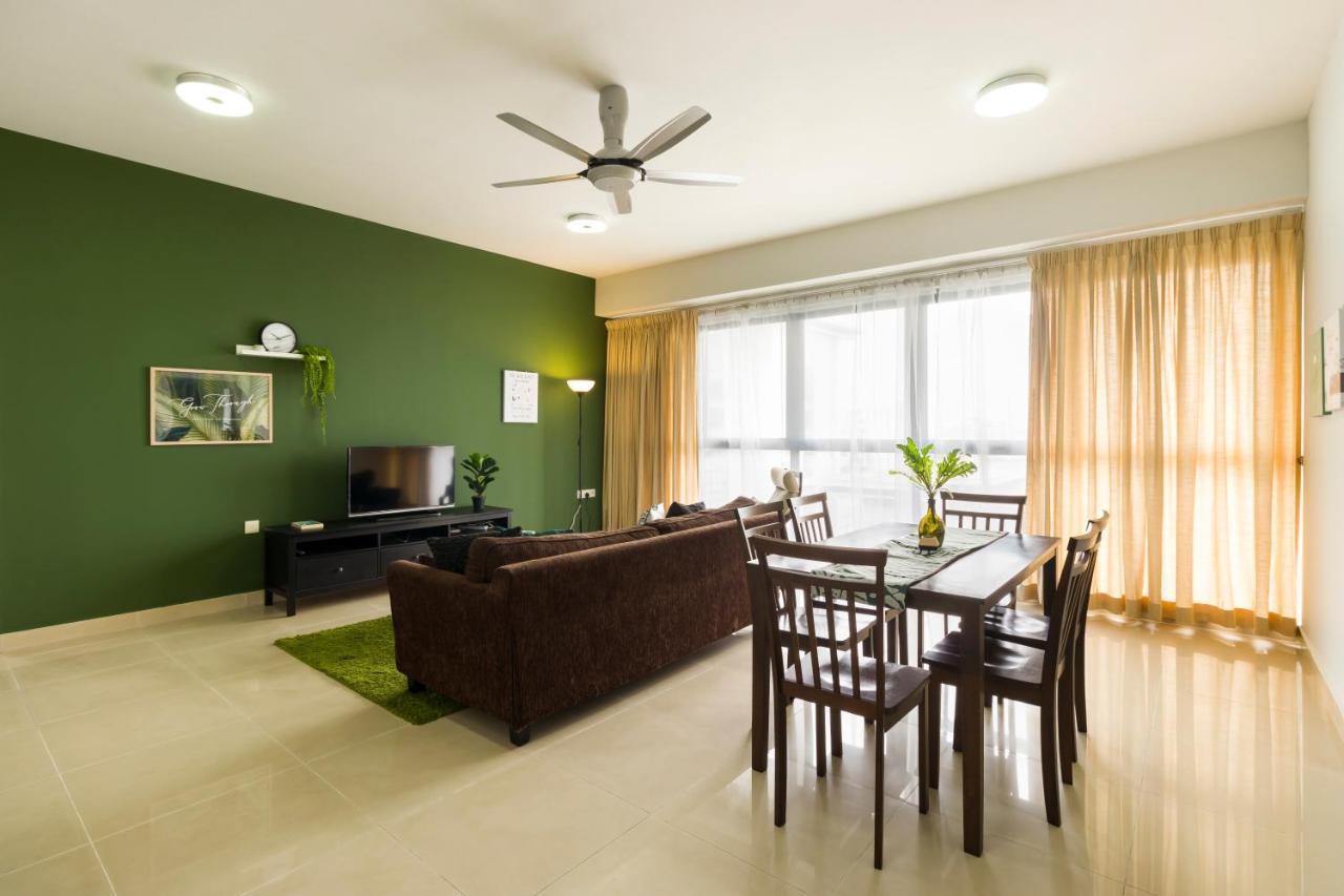 Pj8 Service Suites By Airhost Petaling Jaya Dış mekan fotoğraf